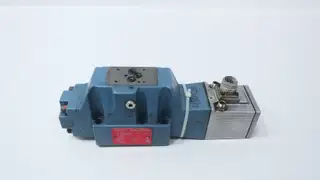 MOOG D682Z4842 HYDRAULIC DIRECTIONAL CONTROL VALVE