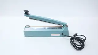 ULINE H-190 TABELTOP IMPULSE POLY BAG SEALER 120V-AC 580W