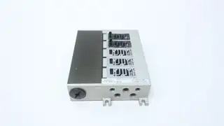 SMC NVV5FS2-01T1-051-02T PNEUMATIC VALVE MANIFOLD