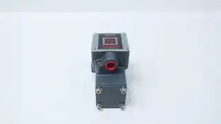 MOORE 771-8BNF1 PRESSURE TRANSDUCER