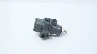 FISHER 67C-406 PNEUMATIC REGULATOR 1/4IN NPT 250PSI 0-60PSI