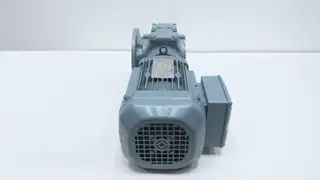 SEW-EURODRIVE SAF47 DRE80M4 GEARMOTOR 122RPM 0.75KW 480V-AC 3PH
