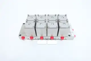 PARKER 2F-R2K-V-SS-4 STAINLESS STREAM SWITCHING NEEDLE VALVE