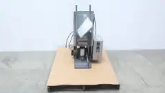 CARVER 3912 BENCH TOP HYDRAULIC LABORATORY PRESS 120V-AC 1PH 1.4KW