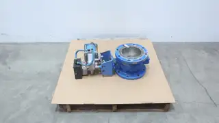 JAMESBURY R21CA08CCJA ST-200B P-2000 PNEUMATIC STAINLESS CONTROL VALVE 8IN 150