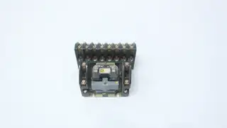 SQUARE D 8903L01000 LIGHTING CONTACTOR 120V-AC