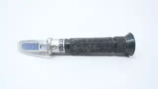 EXTECH RF18 PORTABLE REFRACTOMETER 0-18 PERCENT BRIX