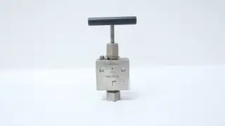 SNO-TRIK SS-445-FPAR STAINLESS HIGH PRESSURE NEEDLE VALVE