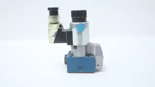 MANNESMANN M-3SEW6C35/630MQ110 RN9Z55S38 HYDRAULIC DIRECTIONAL SEAT VALVE 96V-DC