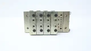 LINCOLN XM MH UV 10S LUBRICATOR VALVE MANIFOLD