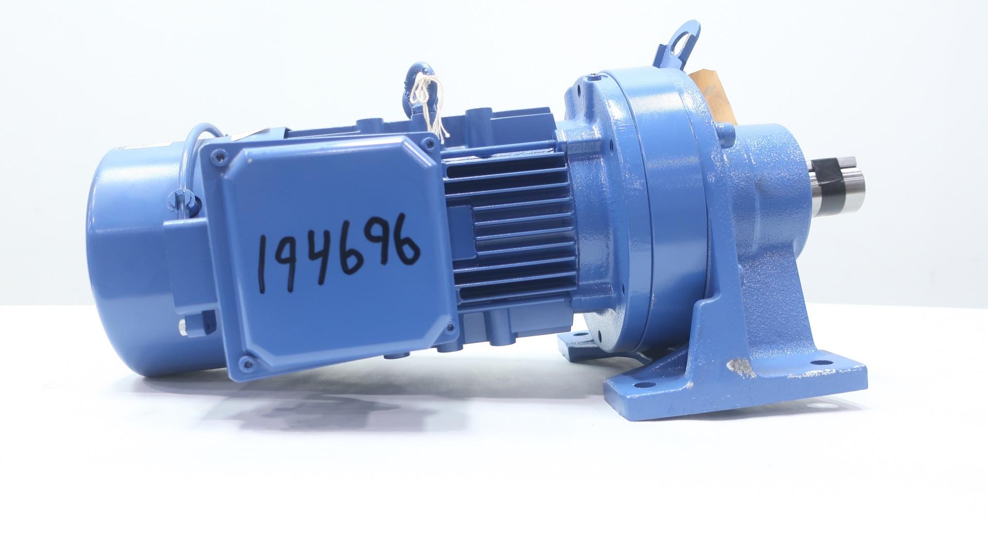 SUMITOMO KVHM5-111DAL-K6-B-330 RHYTAX DRIVE GEARMOTOR 5.2RPM 3PH
