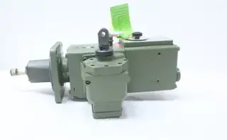 WOODWARD B8556-412GH TYPE PGD GOVERNOR