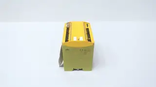 PILZ PNOZ M1P 773100 RELAY MODULE 24V-DC 240V-AC