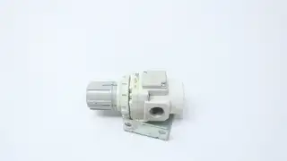 SMC AR30-N03B-Z-B PNEUMATIC REGULATOR 3/8IN NPT 7-125PSI