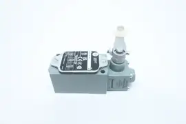 ALLEN BRADLEY 802T-ALW5 LIMIT SWITCH W/ ROLLER ARM 24-600V-AC