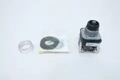 ALLEN BRADLEY 800T-QM10RA4 ILLUMINATED MOMENTARY PUSH-PULL BUTTON BASE 120V-AC