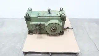 FLENDER E2 HL 05 A HELICAL PARALLEL SHAFT GEAR DRIVE SPEED REDUCER 22.595:1