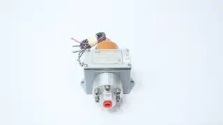 CCS 646GEA2 PRESSURE SWITCH 125/250/480V-AC 8-75PSI 1/2IN
