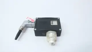 HERION 08115 73 PRESSURE SWITCH 48V-AC 0.3-6BAR