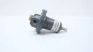 FISHER 67/414 PNEUMATIC REGULATOR 250PSI 0-35PSI 1/4IN NPT