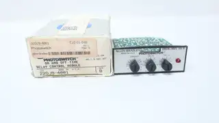 ALLEN BRADLEY 22DJ9-4001 PHOTOSWITCH 0.5-1.5SEC OFF TIME DELAY RELAY