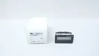 RED LION CUB4L000 LCD 6 DIGIT COUNTER 9-28V-DC
