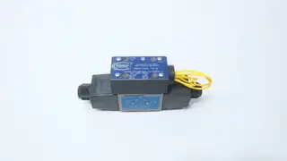 CONTINENTAL HYDRAULICS VS5M-3A-NB-68L-K-Y5856-2 DIRECTIONAL VALVE 1500PSI 120VAC