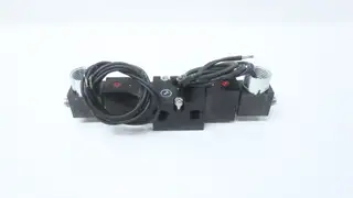 VERSA CGG-4232-NB2-228L-A120 4-WAY PNEUMATIC DIRECTIONAL VALVE 10-115PSI 120V