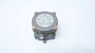 DWYER 1950-5-2F EXPLOSION PROOF PRESSURE SWITCH 1/8IN 45IN-H2O 125/250/480V-AC