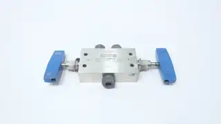 PARKER 9MP7-MANXBD-TG-SS-HYG MANUAL STAINLESS 3-WAY NEEDLE VALVE 15000PSI 9/16IN
