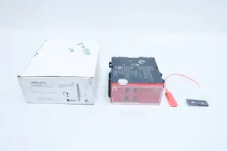 IDEC HR6S-AT1P SAFETY RELAY MODULE 250V-AC