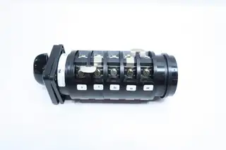 SALZER S440 US1A5072-00 ROTARY CAM SWITCH 600V-AC