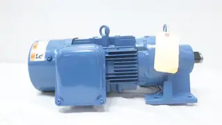 SUMITOMO CNHM1-6105-AP-B-51 GEARMOTOR 51RPM 0.75KW 1-1/8IN 480V-AC 3PH