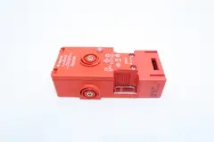 ALLEN BRADLEY 440G-S36003 GUARDMASTER SPARTAN LOCKING SWITCH 110V-AC