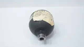 HYDAC SB0330-1.4E1/112S-330AB HYDRAULIC ACCUMULATOR 472BAR