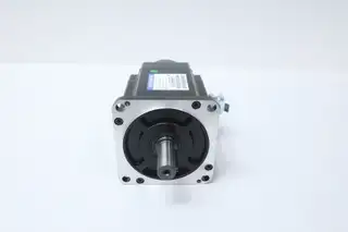 SANYO DENKI P60B13200LCPUH SERVO MOTOR 3.1KW 3000RPM