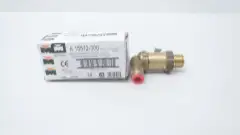 MUELLER A 15512-300 SAFETYMASTER RELIEF VALVE 300PSI 3/8" NPT X 3/8" FL