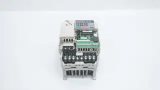 YASKAWA CIMR-VBBA0006BAA AC VFD DRIVE 1.1KW 0-240V-AC 0-400HZ