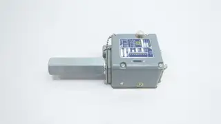 SQUARE D 9012 ACW-27 PRESSURE SWITCH 150-1000PSI