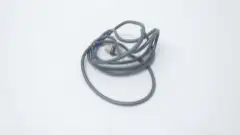OMRON E2F-X2F1 PROXIMITY SWITCH 12-24V-DC