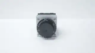 AGASTAT E7022AB002 TIME DELAY RELAY 120V-AC 0.5-5SEC
