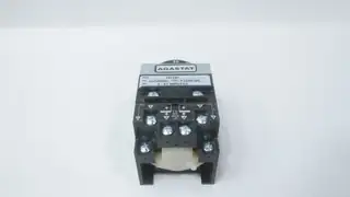 AGASTAT 7012BI TIME DELAY RELAY 240V-AC 6-60MIN