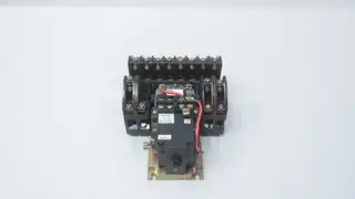 SQUARE D 8903LXO1200V02 MULTIPOLE LIGHTING CONTACTOR 30A 120V-AC