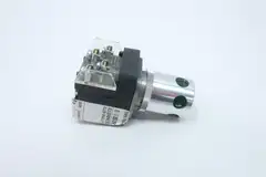 ALLEN BRADLEY 800TC-N374 ILLUMINATED GREEN PUSHBUTTON 12-130V-DC/V-AC