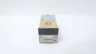 OMRON E5C4-R20J TEMPERATURE CONTROLLER 120V-AC
