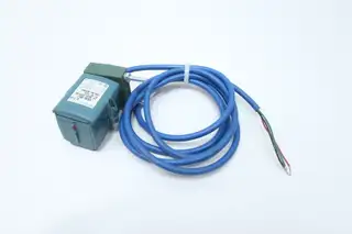 CUTLER HAMMER 1351B-6517 PHOTOELECTRIC SENSOR 10-30V-DC