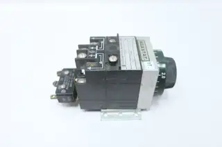 AGASTAT 7012SB TIME DELAY RELAY 0.5-5SEC 250V-DC