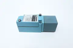 HONEYWELL 923H28Q-A7T-L-Z112 MICRO SWITCH PROXIMITY SENSOR 20-250V-AC