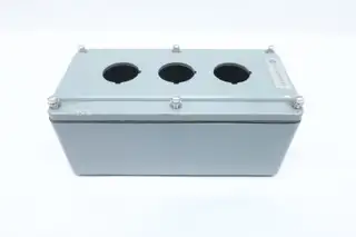 ALLEN BRADLEY 800T-3TZ PUSHBUTTON ENCLOSURE 3.75IN 7.5IN 2.75IN