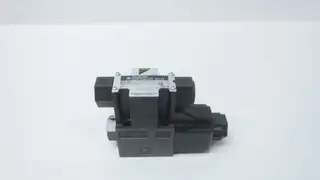 DAIKIN KSO-G02-2BA-30 HYDRAULIC SOLENOID VALVE 100V-AC